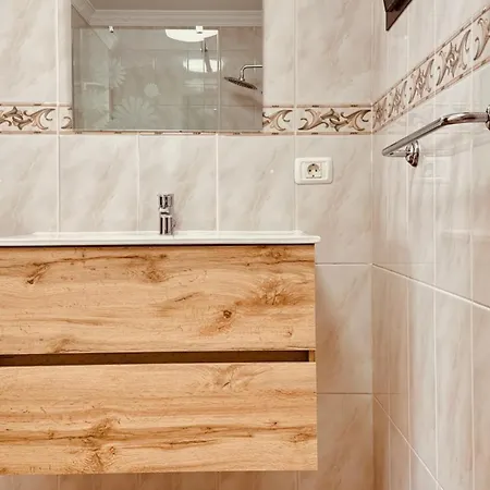 アパート Click&guest - Bright Sun House With Sea Views