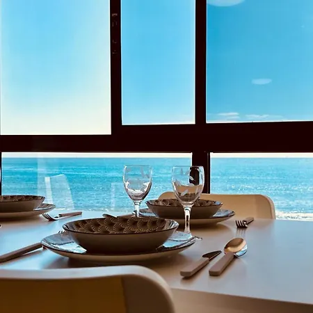 Click&guest - Bright Sun House With Sea Views アパート アグイメス