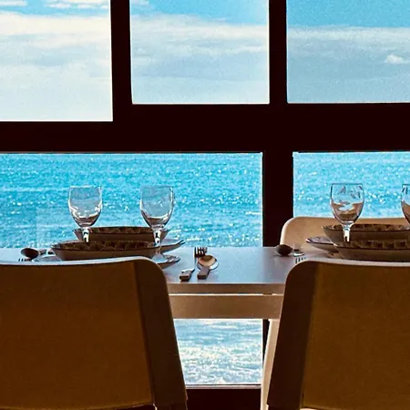 Click&guest - Bright Sun House With Sea Views アパート アグイメス